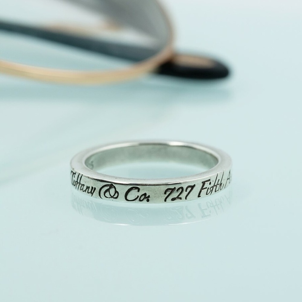 Tiffany and co band
